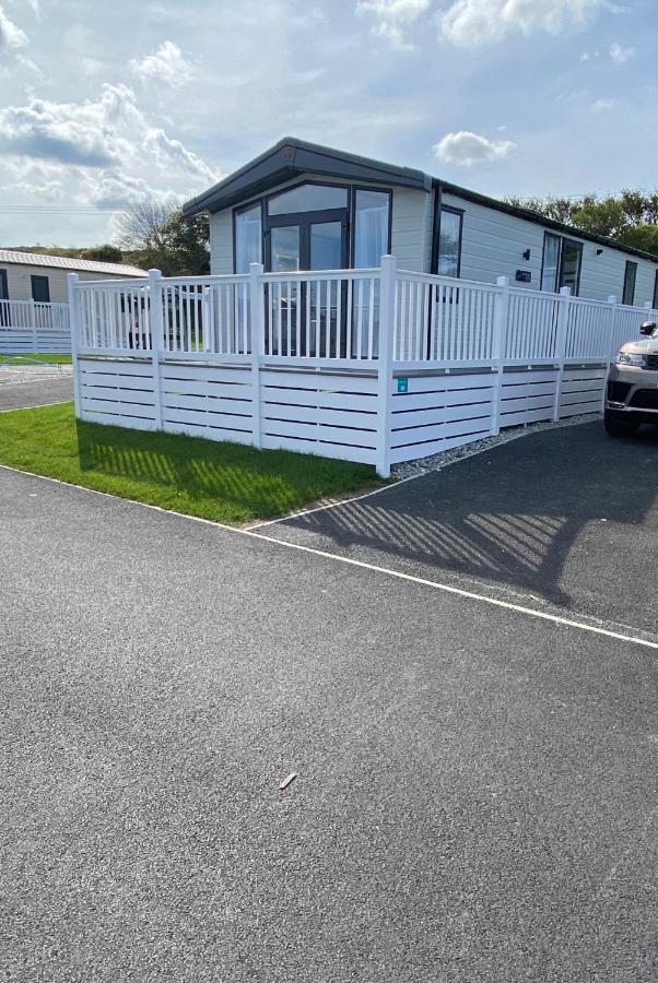 Riverwood Lodge New Quay Exterior foto